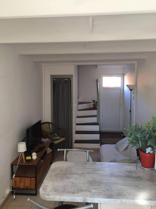 Fabienne Cote Jardins De La Fontaine Apartment นีมส์ ภายนอก รูปภาพ